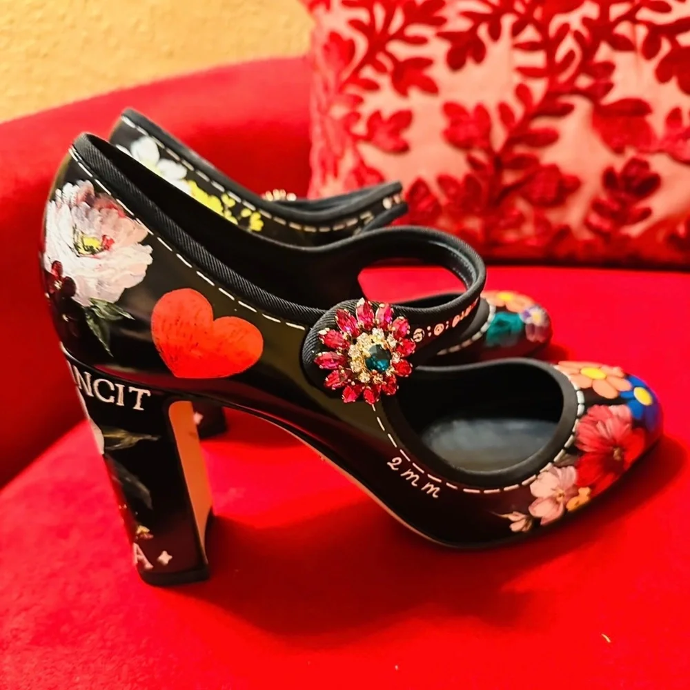 Dolce & Gabbana Mary Jane Heels - Picture 6 of 14